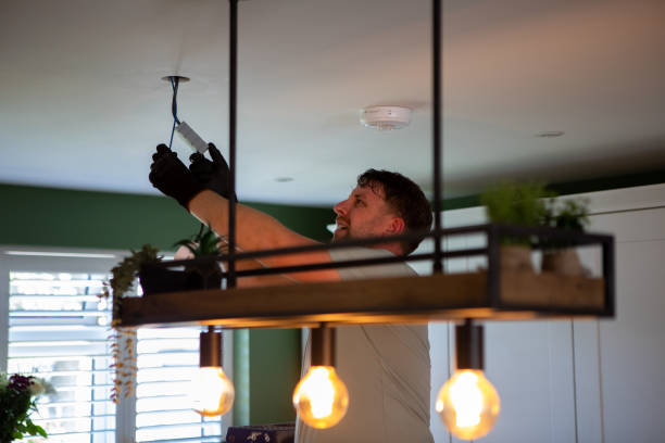 Best Affordable Emergency Electrician  in Robinhood, MS